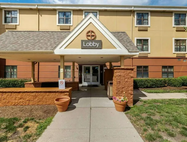 Extended Stay America Suites Chicago Gurnee hotel detail image 1