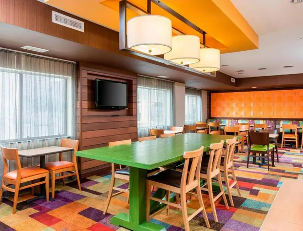 Fairfield Inn & Suites Lincoln hotel detail image 1