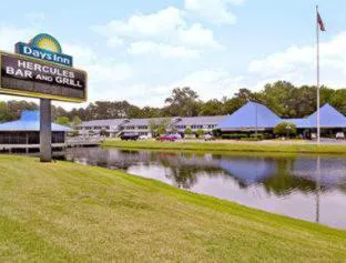 Days Inn by Wyndham Savannah Airport hotel hero