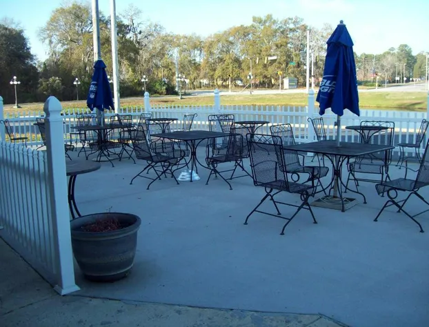 Days Inn by Wyndham Savannah Airport hotel detail image 3