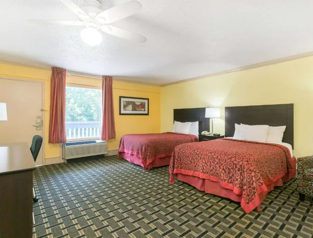 Days Inn by Wyndham Savannah Airport hotel detail image 4