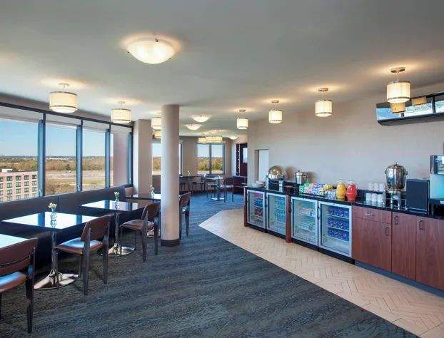 Sheraton Suites Philadelphia Airport hotel detail image 4