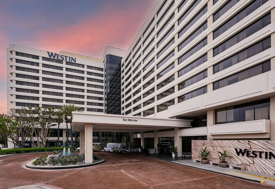 The Westin Los Angeles Airport hotel hero