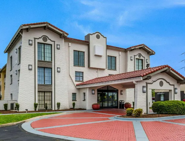 Quality Inn Hampton - Newport News hotel detail image 2