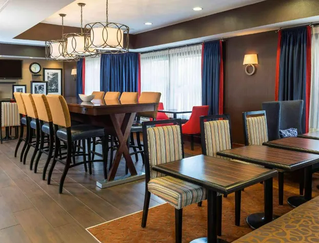 Hampton Inn Youngstown/Boardman hotel detail image 2