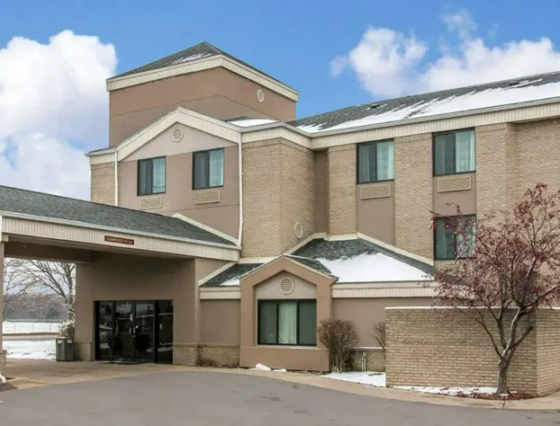 Baymont by Wyndham Flat Rock hotel detail image 1