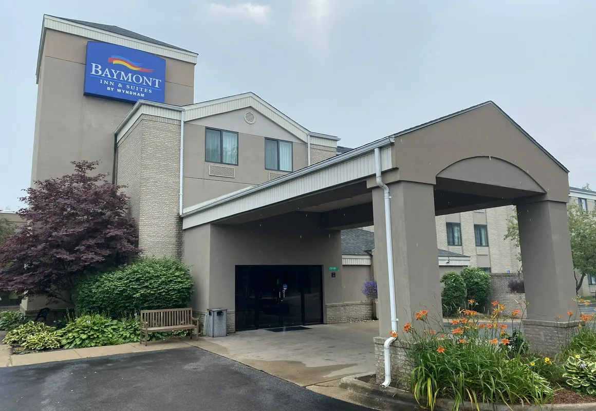 Baymont by Wyndham Flat Rock hotel hero