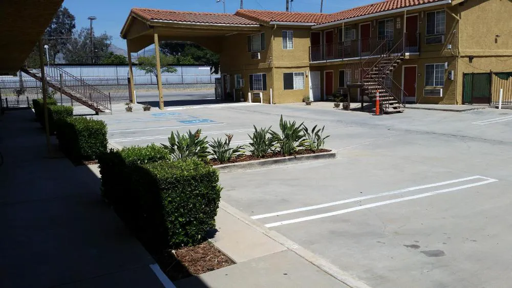 Economy Inn Motel Sylmar hotel hero