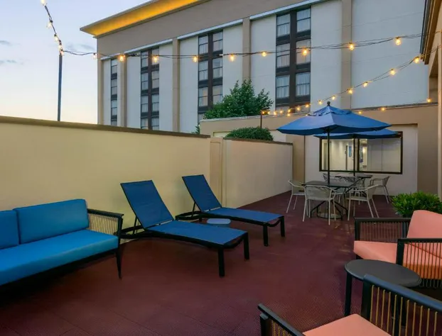 Hampton Inn Buffalo-Airport / Galleria Mall hotel detail image 4