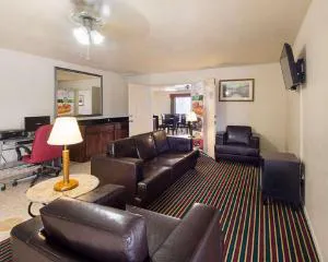 Quality Inn Del Rio hotel detail image 2