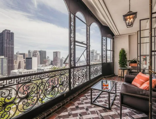 Fairmont San Francisco hotel detail image 4