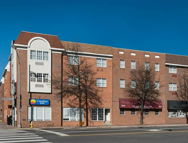 Comfort Inn Ballston hotel detail image 1