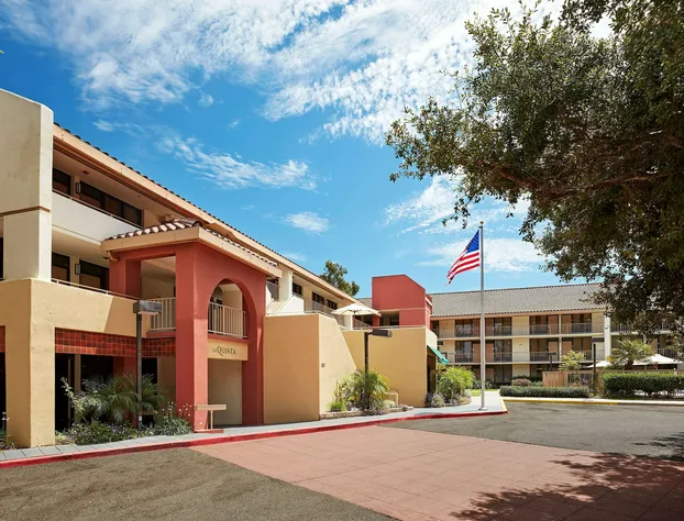 La Quinta Inn & Suites by Wyndham Thousand Oaks-Newbury Park hotel detail image 2