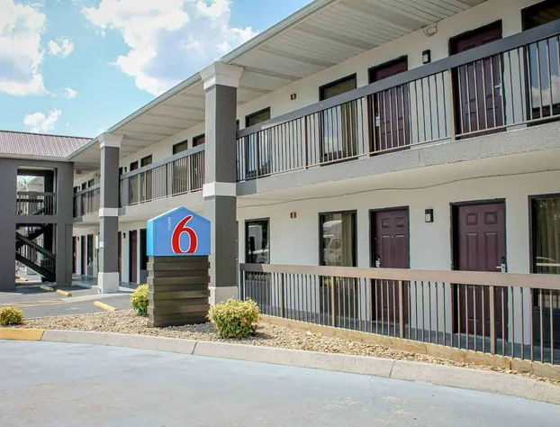 Motel 6 Knoxville, TN - East hotel detail image 2