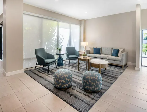 Quality Inn & Suites Hermosa Beach hotel detail image 4