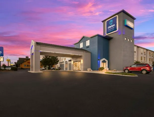 Clarion Pointe Sevierville-Pigeon Forge hotel detail image 4