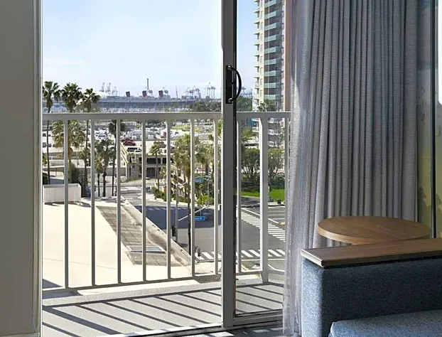 Courtyard by Marriott Long Beach Downtown hotel detail image 4