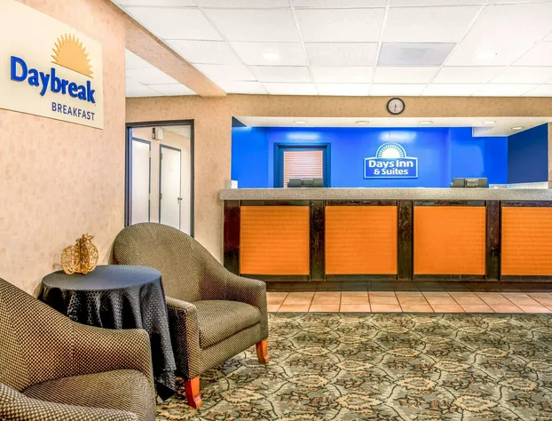 Days Inn & Suites by Wyndham Albuquerque North hotel detail image 1