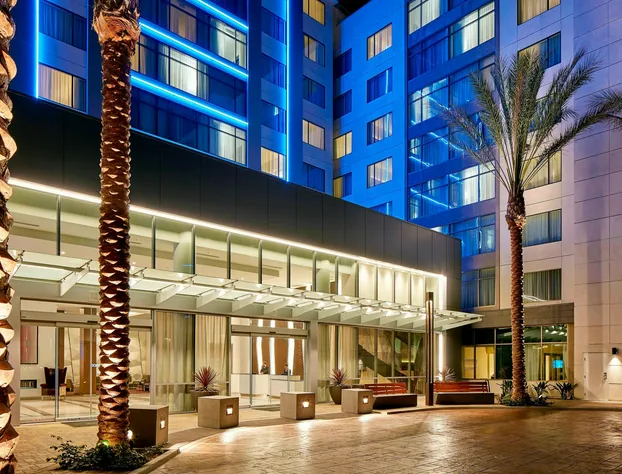 Residence Inn by Marriott at Anaheim Resort/Convention Cntr hotel detail image 2