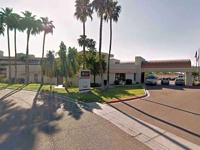 Quality Inn Phoenix Airport hotel hero