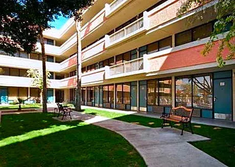 Quality Inn Phoenix Airport hotel detail image 2