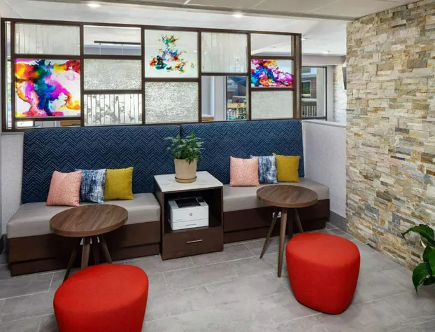 Hampton Inn Atlanta-Northlake hotel detail image 2
