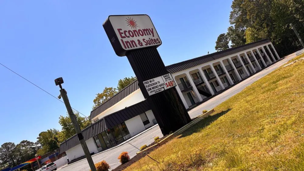 Sunrise Inn By OYO Newport News US-60 hotel hero