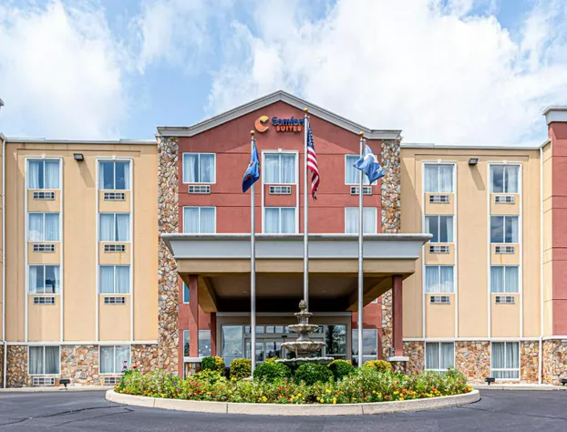 Comfort Suites Near Gettysburg Battlefield Visitor Center hotel detail image 4