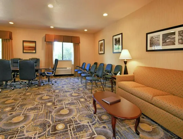Best Western San Dimas Hotel & Suites hotel detail image 1