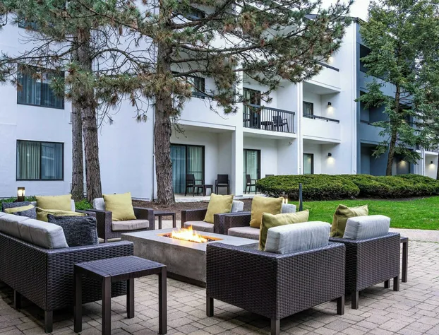 Courtyard by Marriott Chicago Wood Dale hotel detail image 2