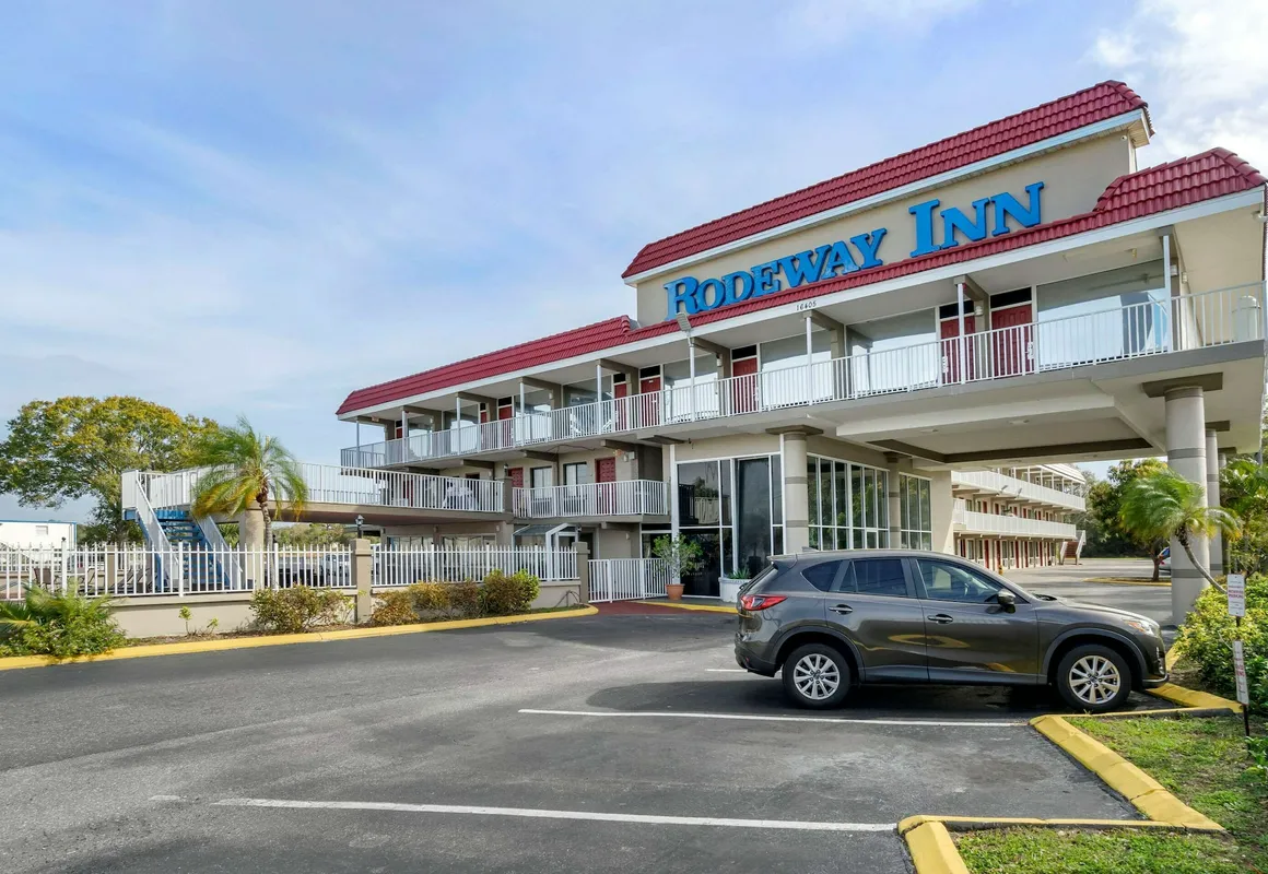 Rodeway Inn Clearwater - Largo hotel hero