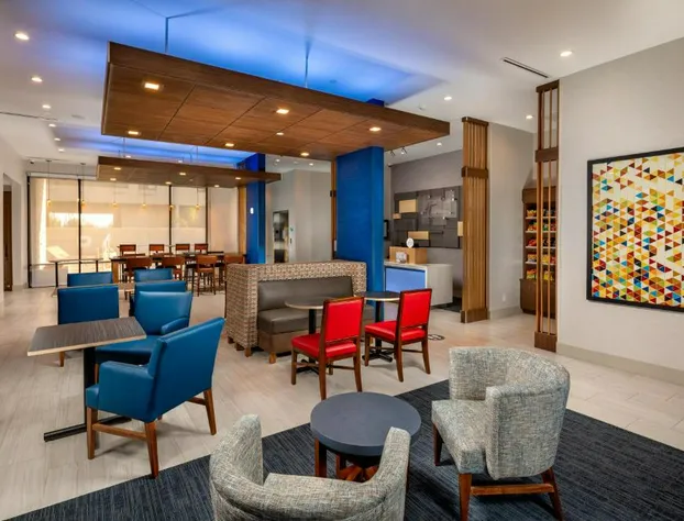 Holiday Inn Express & Suites Chatsworth by IHG hotel detail image 1