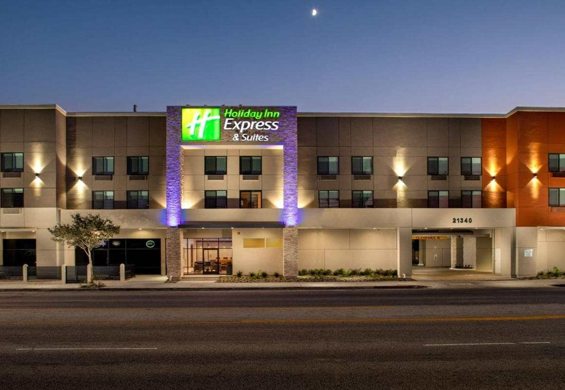 Holiday Inn Express & Suites Chatsworth by IHG hotel hero