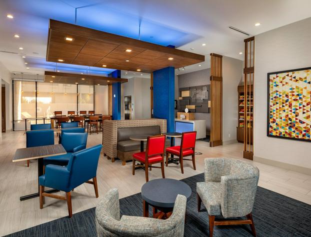 Holiday Inn Express & Suites Chatsworth by IHG hotel detail image 1