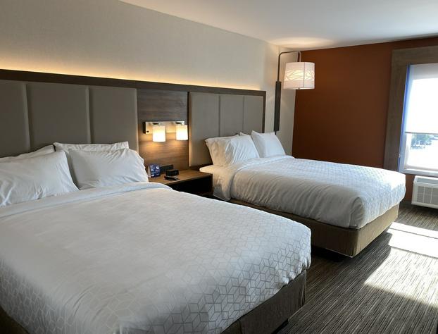 Holiday Inn Express & Suites Chatsworth by IHG hotel detail image 3