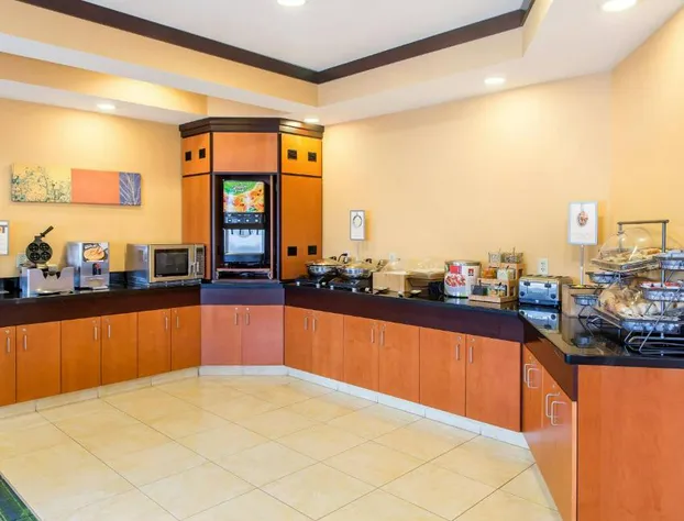 Fairfield Inn & Suites by Marriott Canton hotel detail image 2