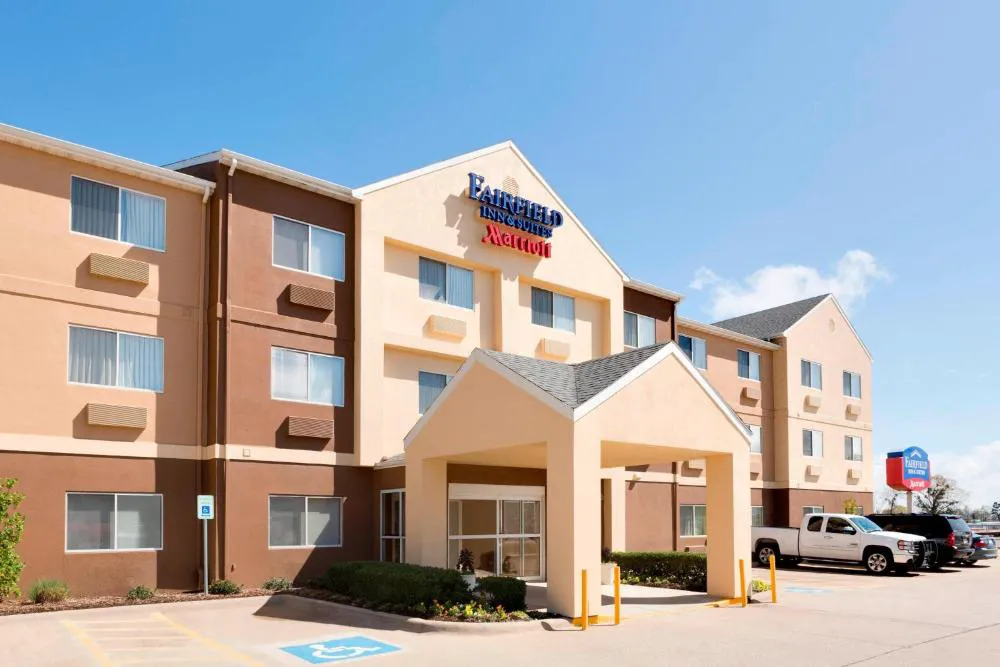 Fairfield Inn & Suites by Marriott Tyler hotel hero