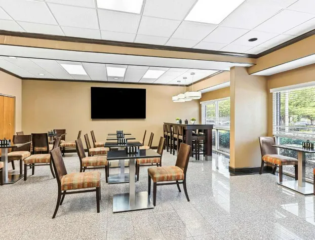 Best Western Gwinnett Center Hotel hotel detail image 4