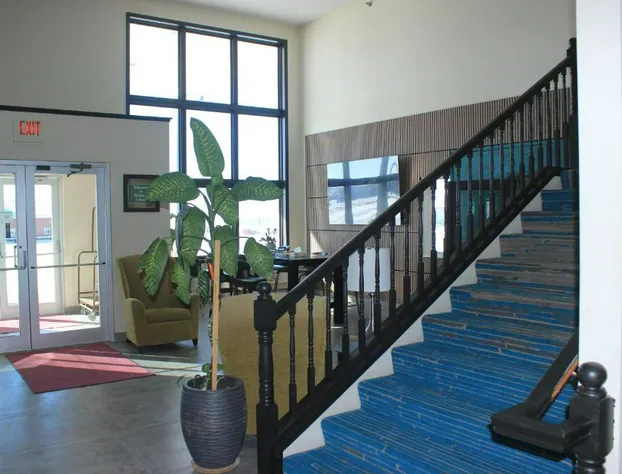 Alliance Hotel & Suites, a Howard Johnson by Wyndham hotel detail image 4