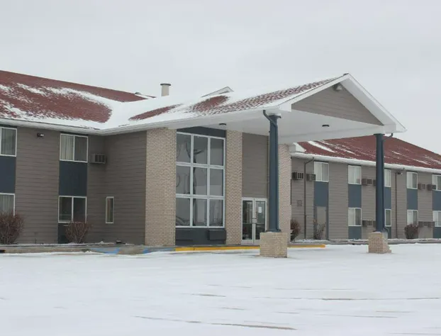 Alliance Hotel & Suites, a Howard Johnson by Wyndham hotel detail image 1