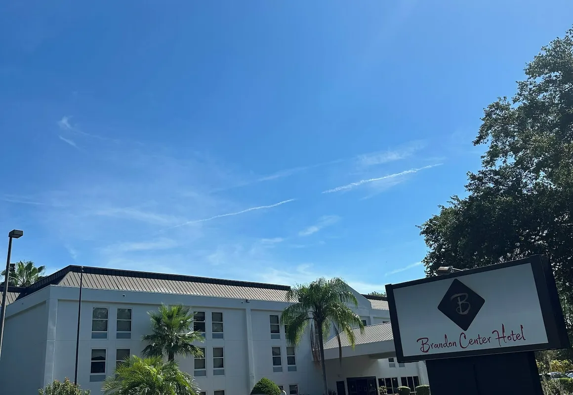 Spark by Hilton Tampa Brandon hotel hero