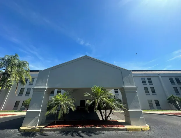 Spark by Hilton Tampa Brandon hotel detail image 2