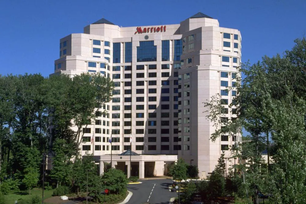 Falls Church Marriott Fairview Park hotel hero