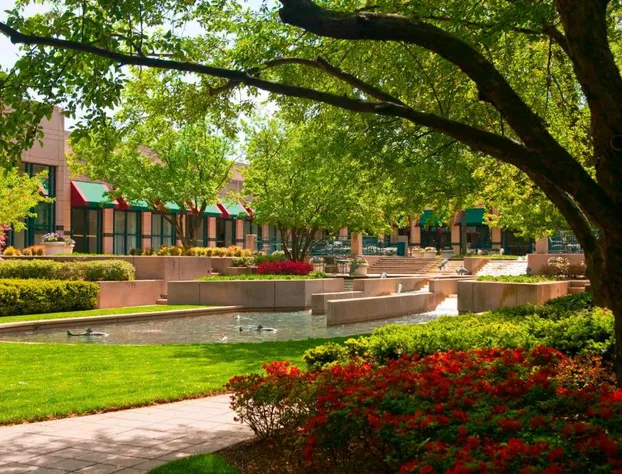 Falls Church Marriott Fairview Park hotel detail image 1