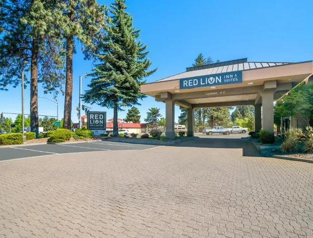Red Lion Inn & Suites Deschutes River Bend hotel detail image 4