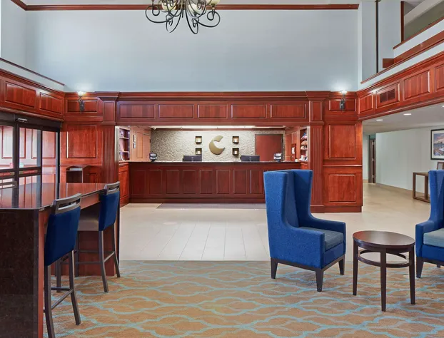 Comfort Suites Outlet Center hotel detail image 4