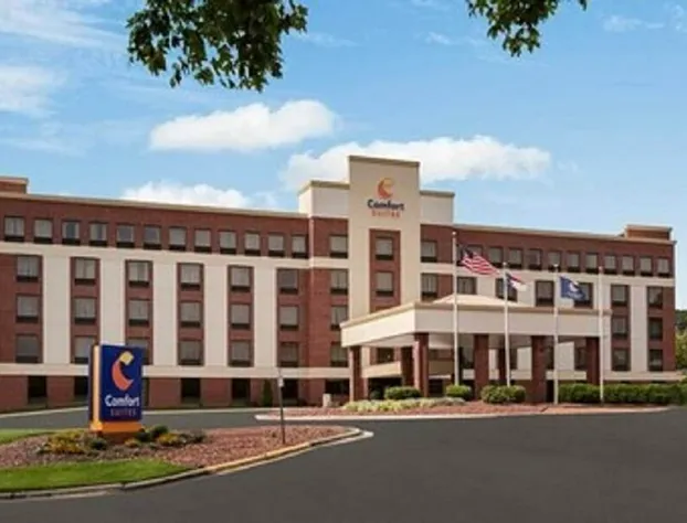 Comfort Suites Outlet Center hotel detail image 2