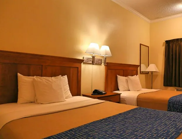 Travelodge by Wyndham Pasadena Central hotel detail image 1