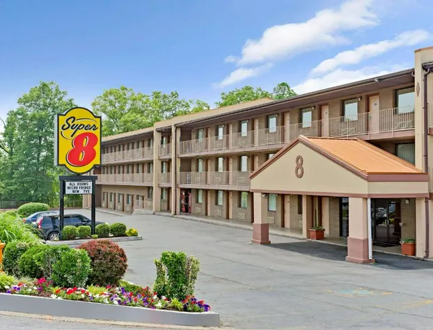 Super 8 by Wyndham Laurel hotel detail image 1