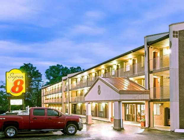 Super 8 by Wyndham Laurel hotel detail image 1